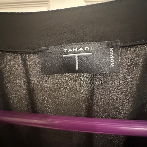 Tahari lace sleeve dress shirt. - Picture 4 of 6